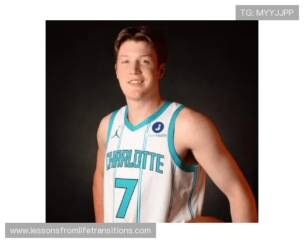 克尼普尔30+8鲍威尔25分 热火首节轰53分击退黄蜂